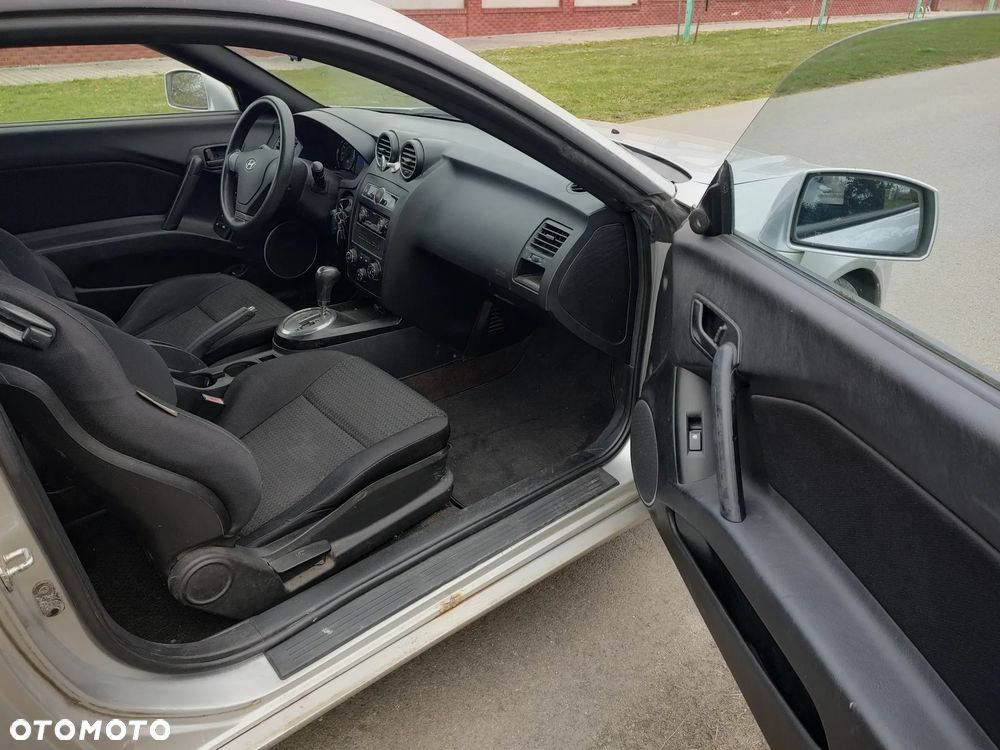 Hyundai Coupe - 26