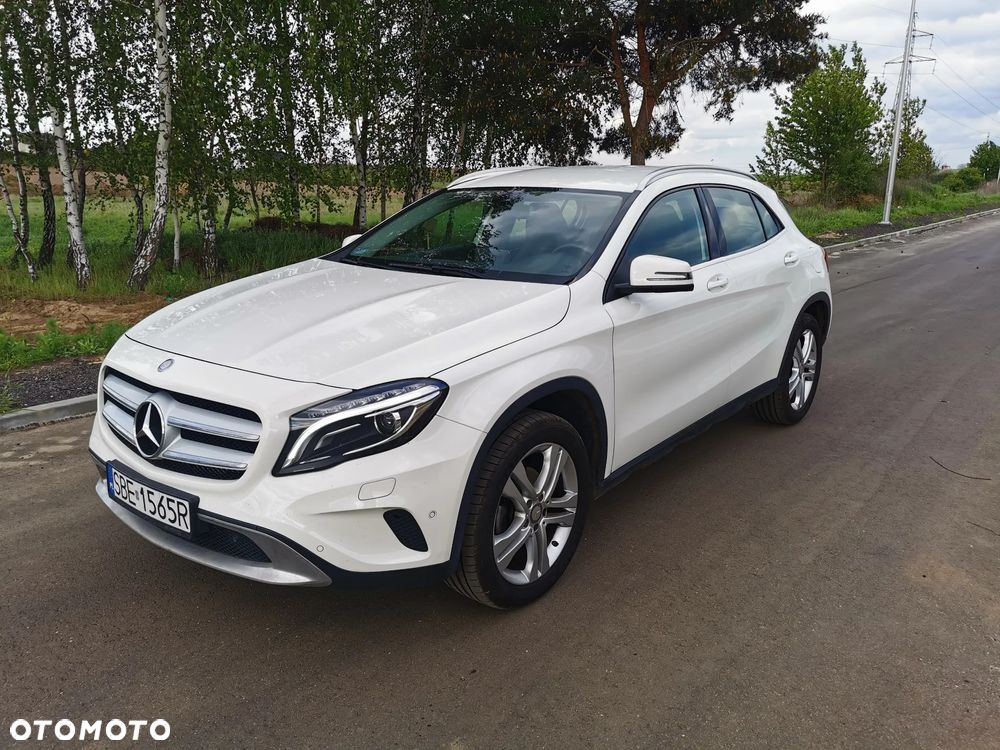 Mercedes-Benz GLA - 1