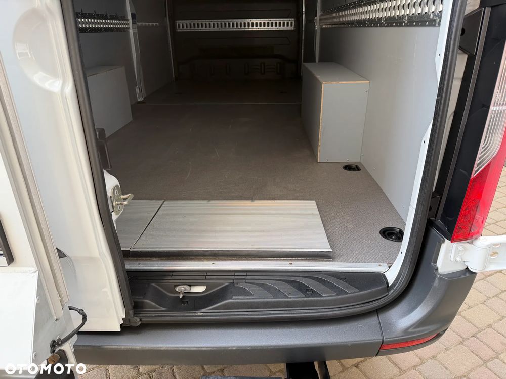 Mercedes-Benz Sprinter L3H2 Winda - 15