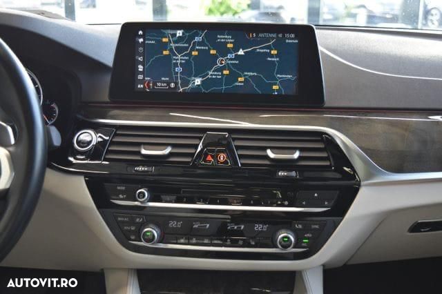 BMW Seria 5 530d xDrive Aut. Luxury Line - 2