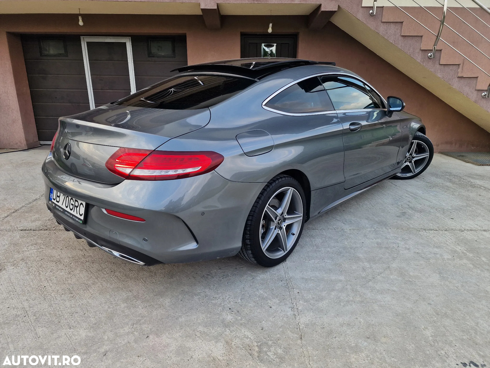 Mercedes-Benz C 220 d Coupe 9G-TRONIC AMG Line - 4