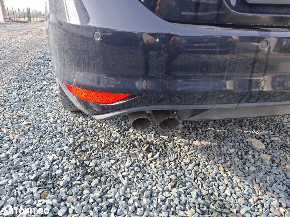 Volkswagen Golf 2.0 TDI 4Motion BlueMotion Technology Lounge - 16