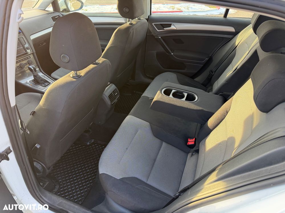 Volkswagen Golf e-Golf - 13