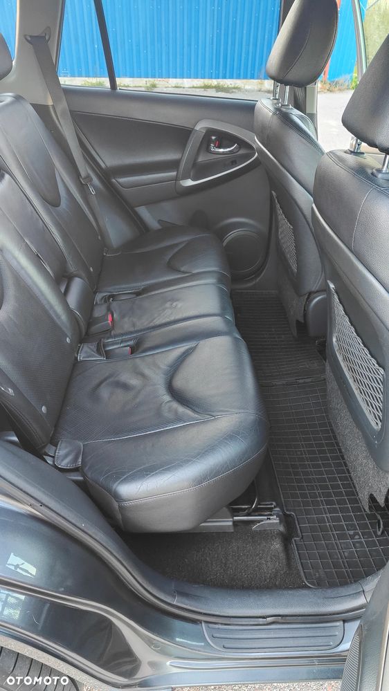 Toyota RAV4 2.2 D-CAT Premium - 13