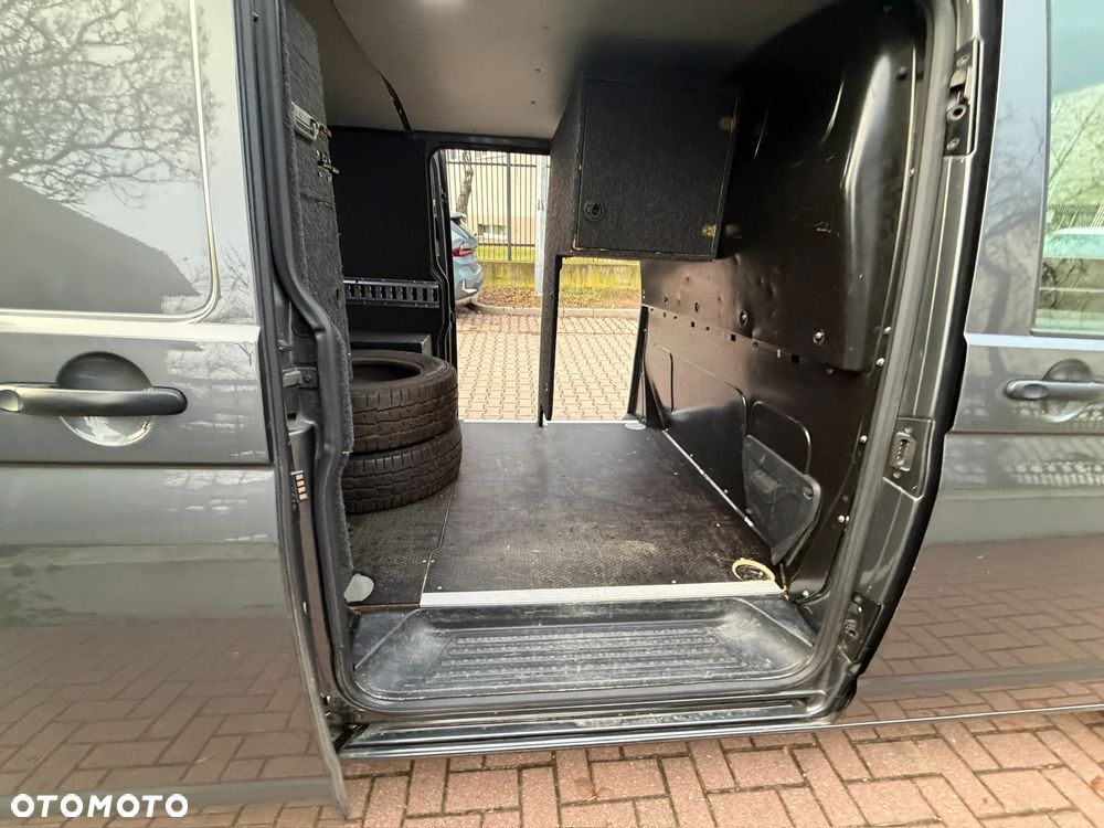 Volkswagen Transporter - 25
