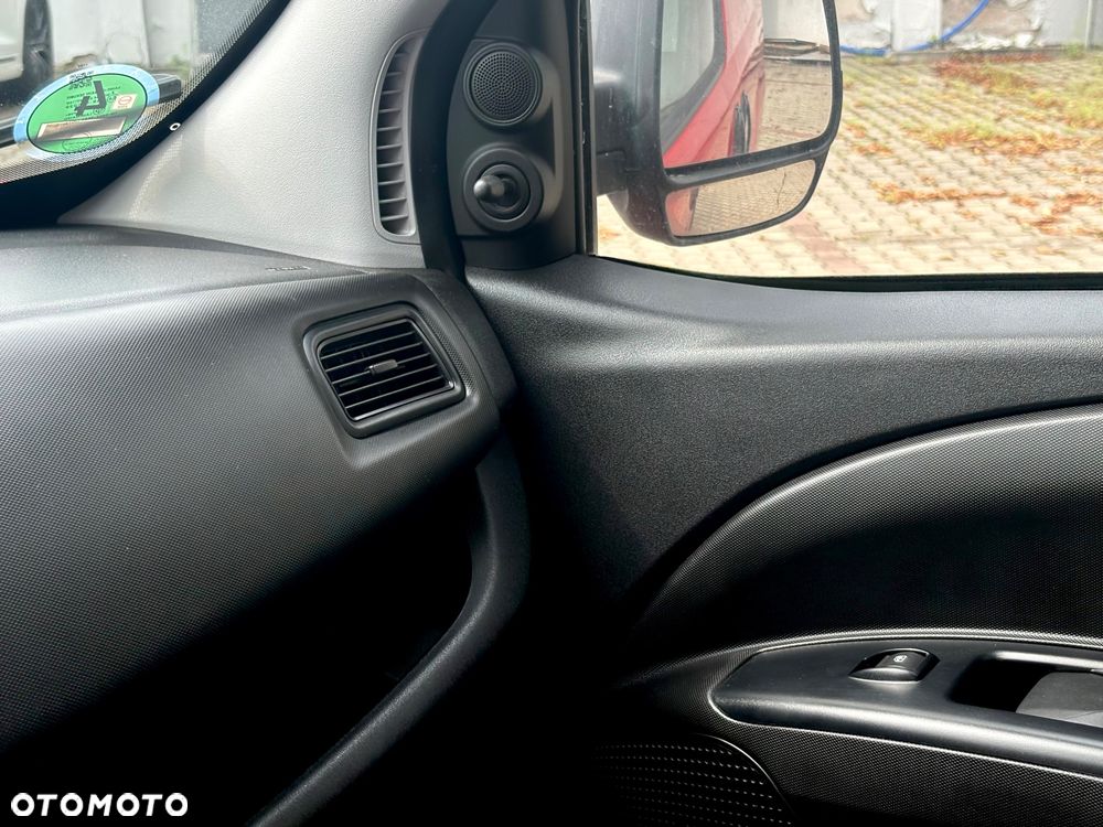 Opel Combo - 12