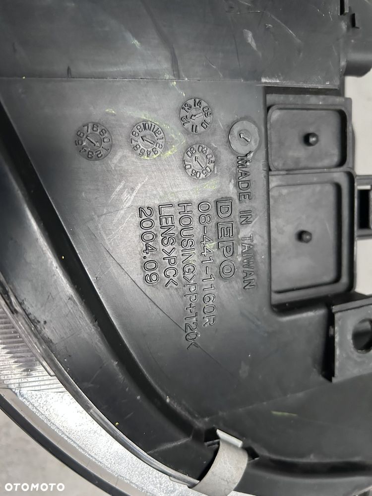 Reflektor prawy Audi A3 8L - 4