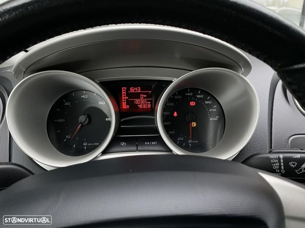 SEAT Ibiza 1.6 TDI Copa Plus DPF - 17