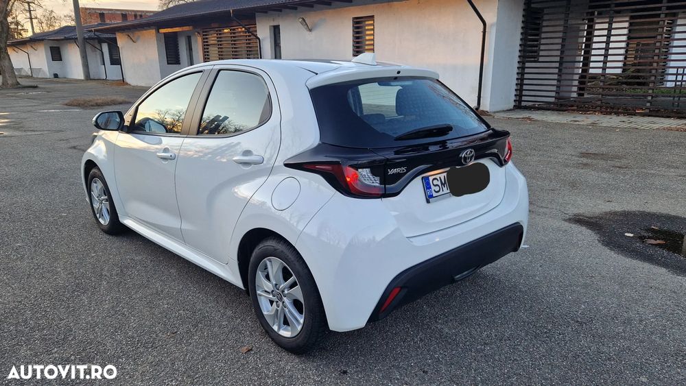 Toyota Yaris 1.5 L Dynamic - 7