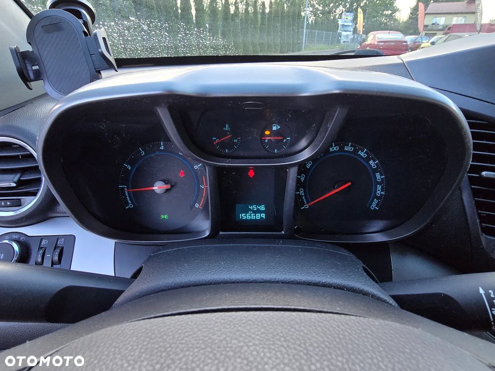 Chevrolet Orlando - 8
