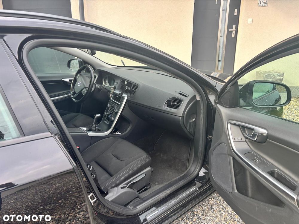 Volvo V60 D2 Drive-E Dynamic Edition (Kinetic) - 5