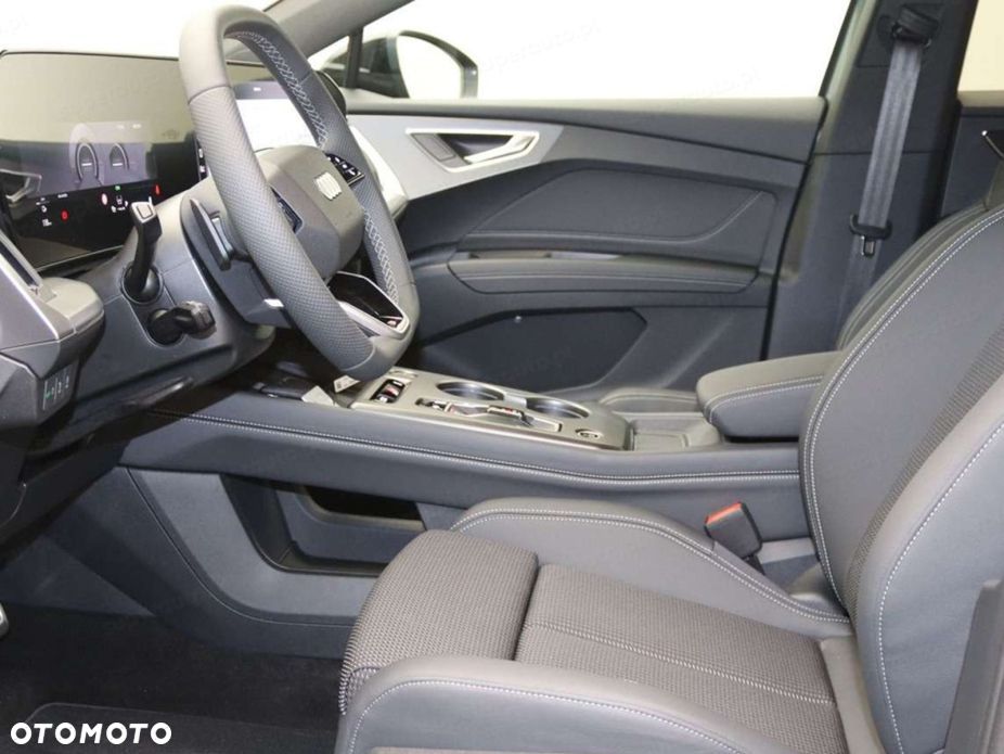 Audi Q4 e-tron - 6