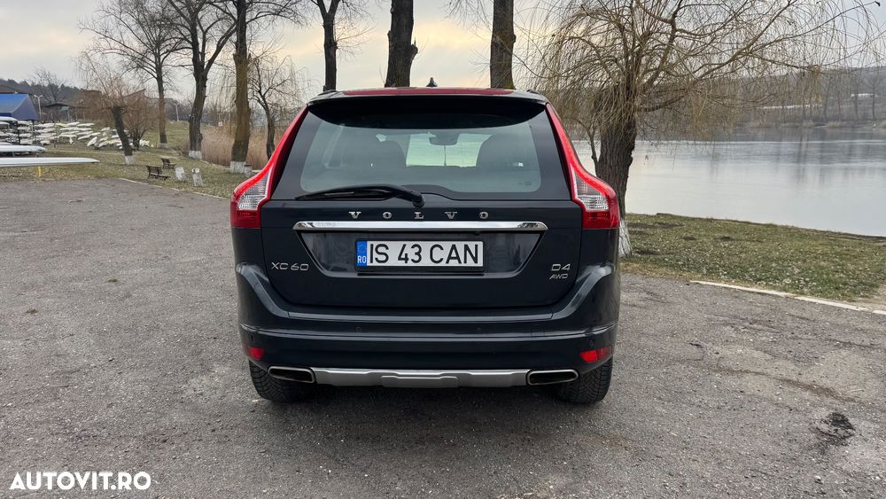 Volvo XC 60 D4 AWD Geartronic Summum - 9