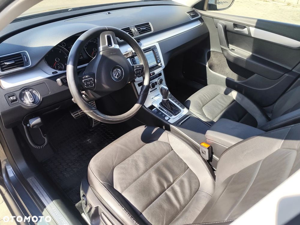 Volkswagen Passat 2.0 TDI 4Mot Highline DSG - 8