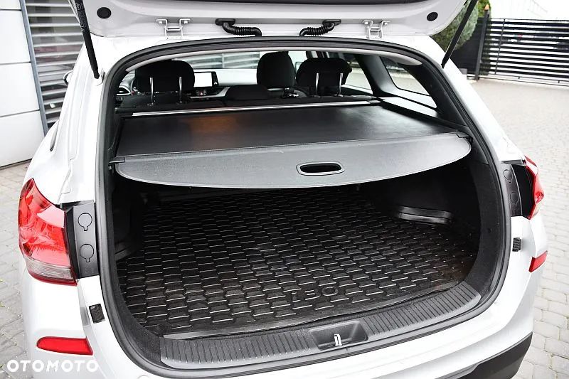 Hyundai i30 1.4 T-GDI Style - 24