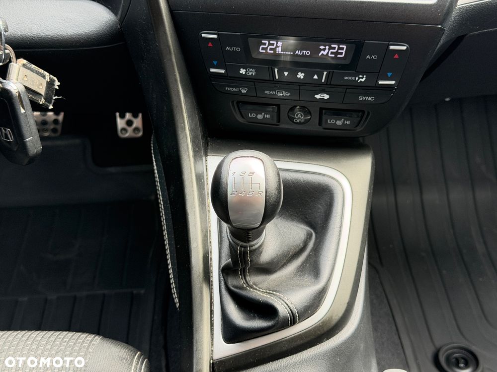Honda Civic 1.8 i-VTEC Lifestyle Black Edition - 25