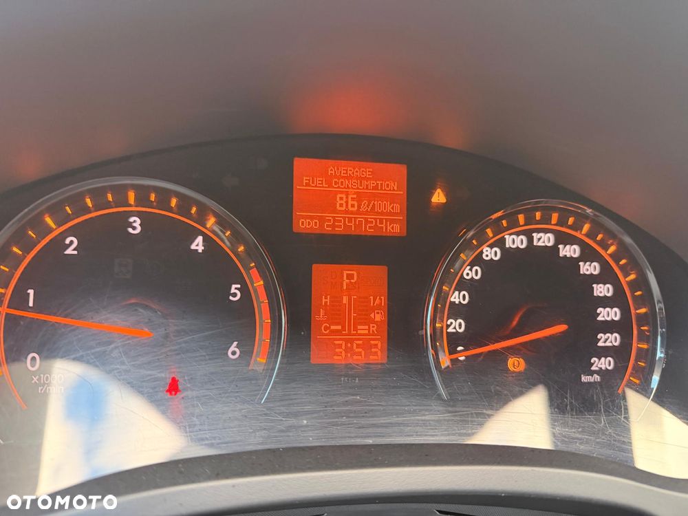 Toyota Avensis - 18