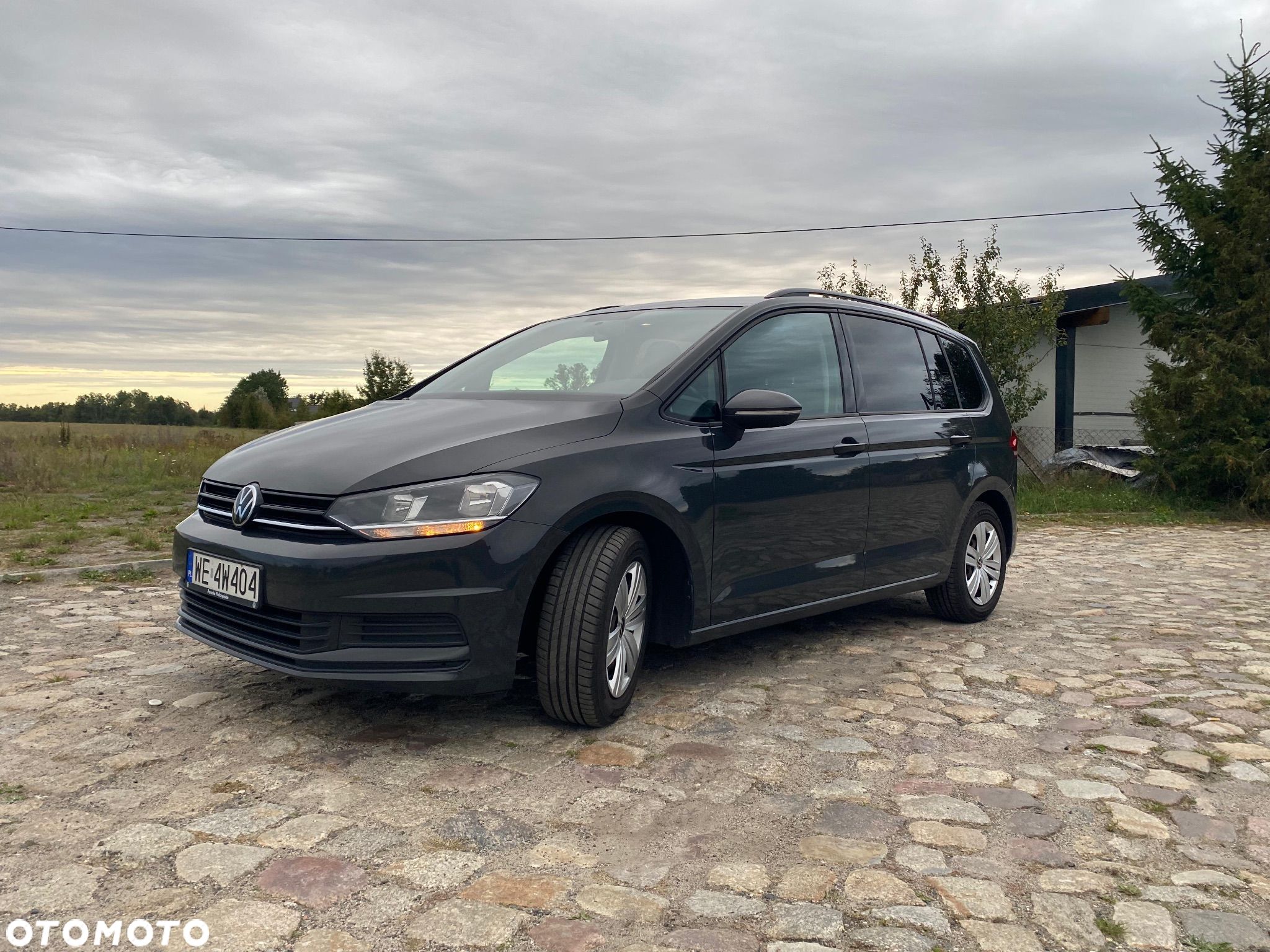 Volkswagen Touran 1.5 TSI EVO Trendline - 1