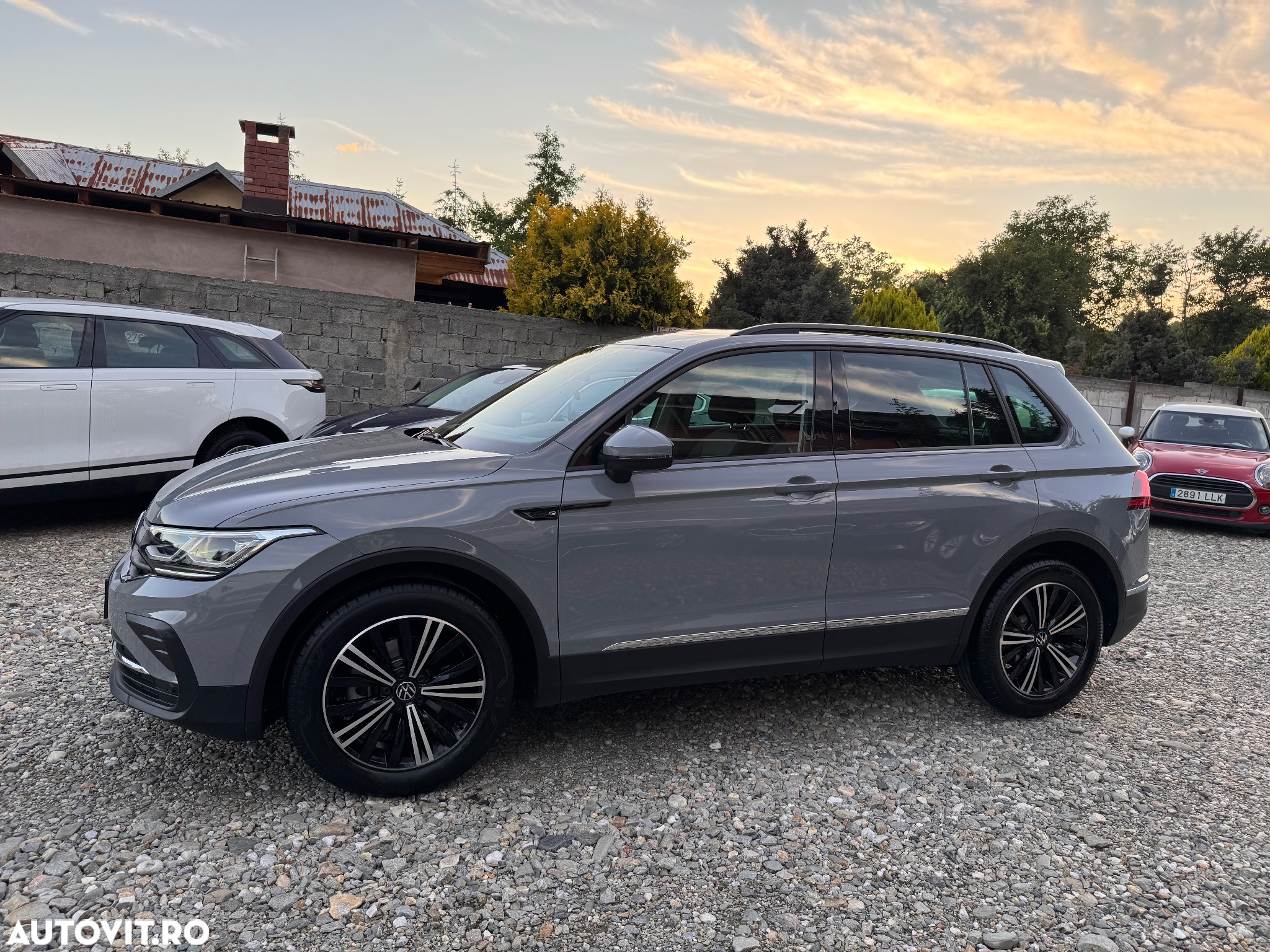 Volkswagen Tiguan 2.0 TDI SCR DSG R-Line - 11
