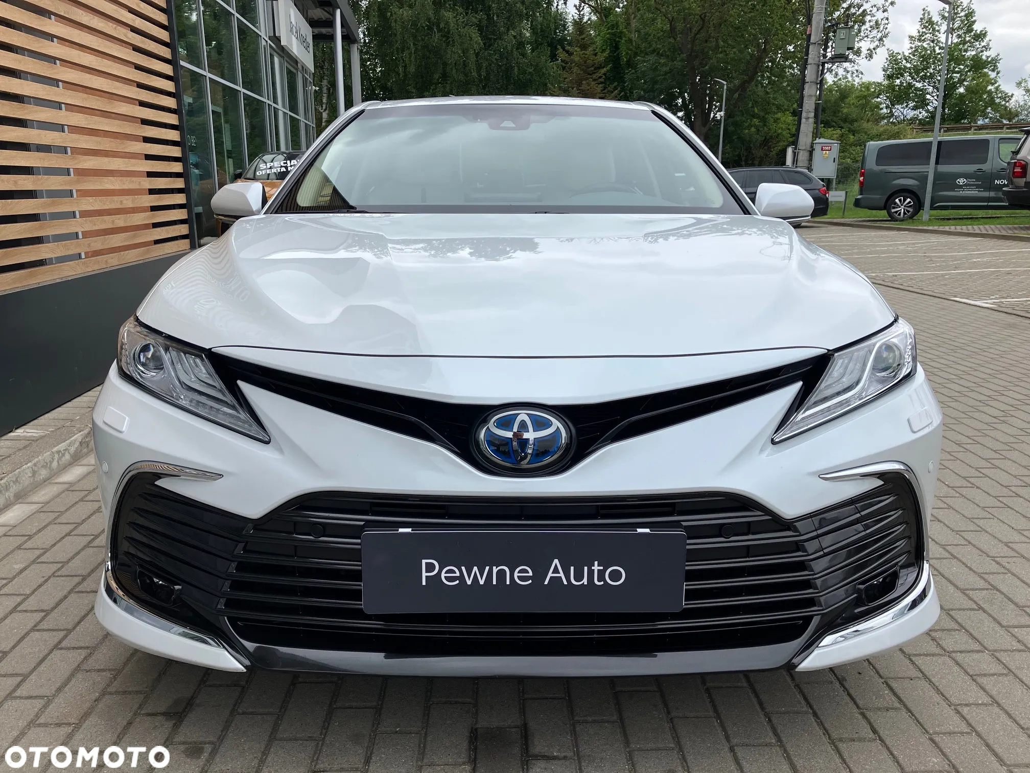 Toyota Camry 2.5 Hybrid Executive CVT - 12