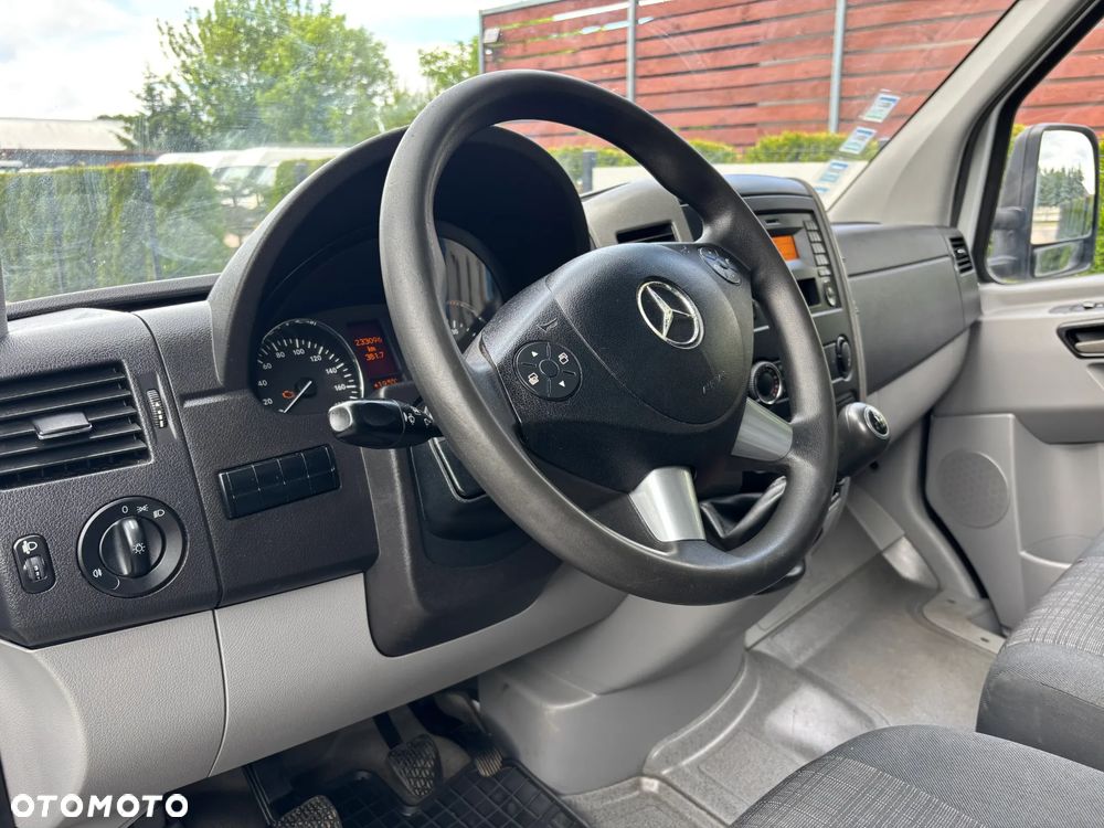Mercedes-Benz Sprinter 314**Kontener**Winda**Klimatyzacja**Sprowadzony - 9