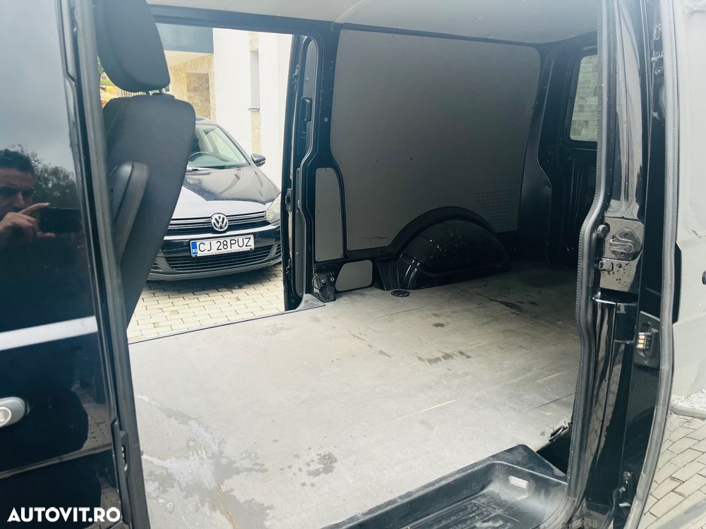 Volkswagen Transporter - 5