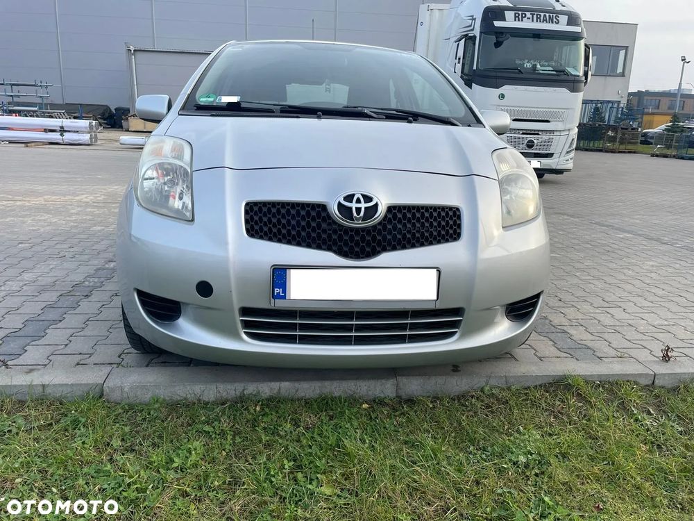 Toyota Yaris 1.0 Terra - 2