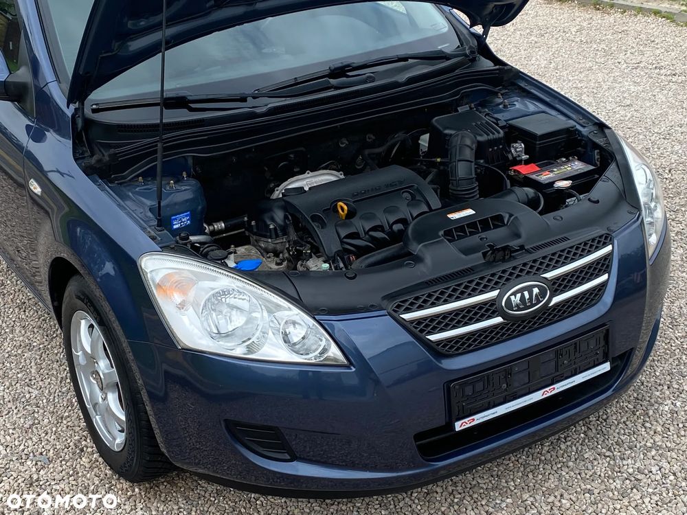 Kia Ceed 1.4 CVVT Attract - 3
