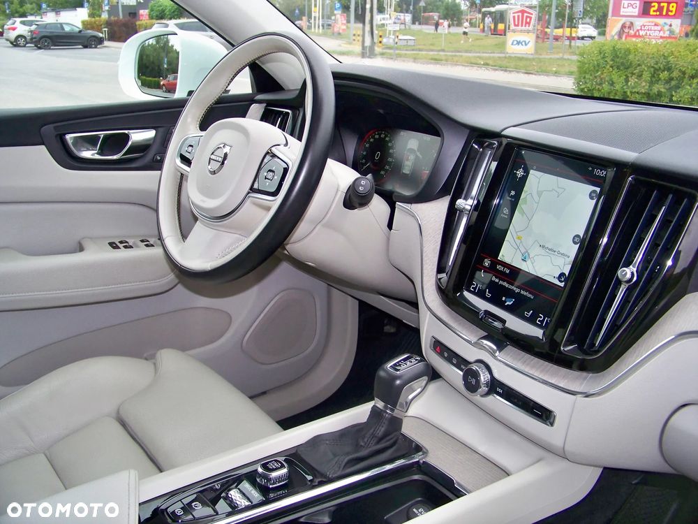 Volvo XC 60 D5 AWD Inscription - 7