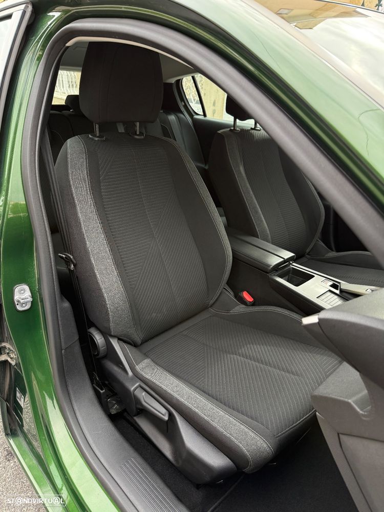 Peugeot 308 Plug-In Hybrid 180 e-EAT8 GT - 17