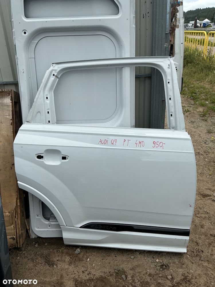 AUDI Q7 4M0 DRZWI PRAWY TYŁ PRAWE TYLNE - 1