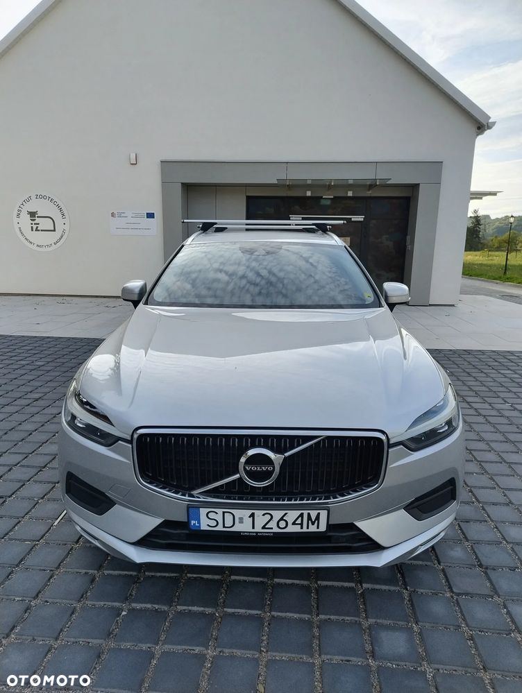 Volvo XC 60 B5 B AWD Momentum Pro - 9