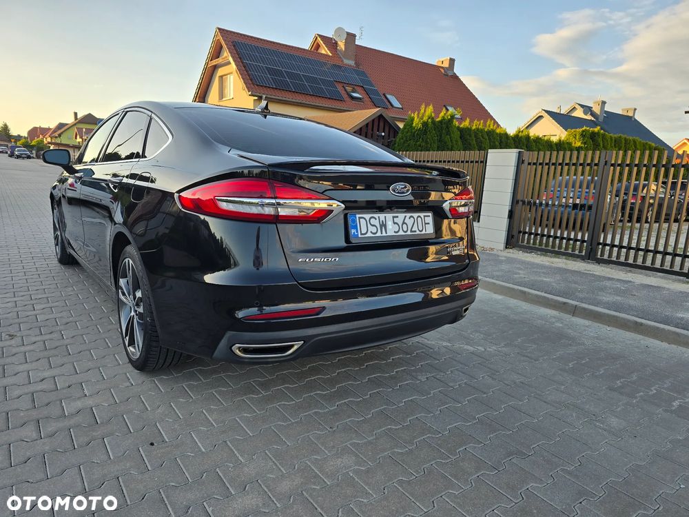Ford Fusion - 8