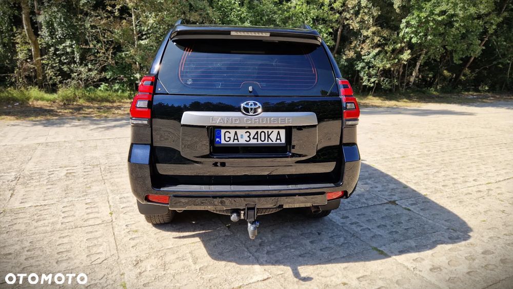 Toyota Land Cruiser LC 2.8 D-4D Prado - 23