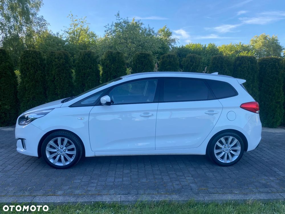 Kia Carens 1.7 CRDi 141 Dream Team Edition - 10