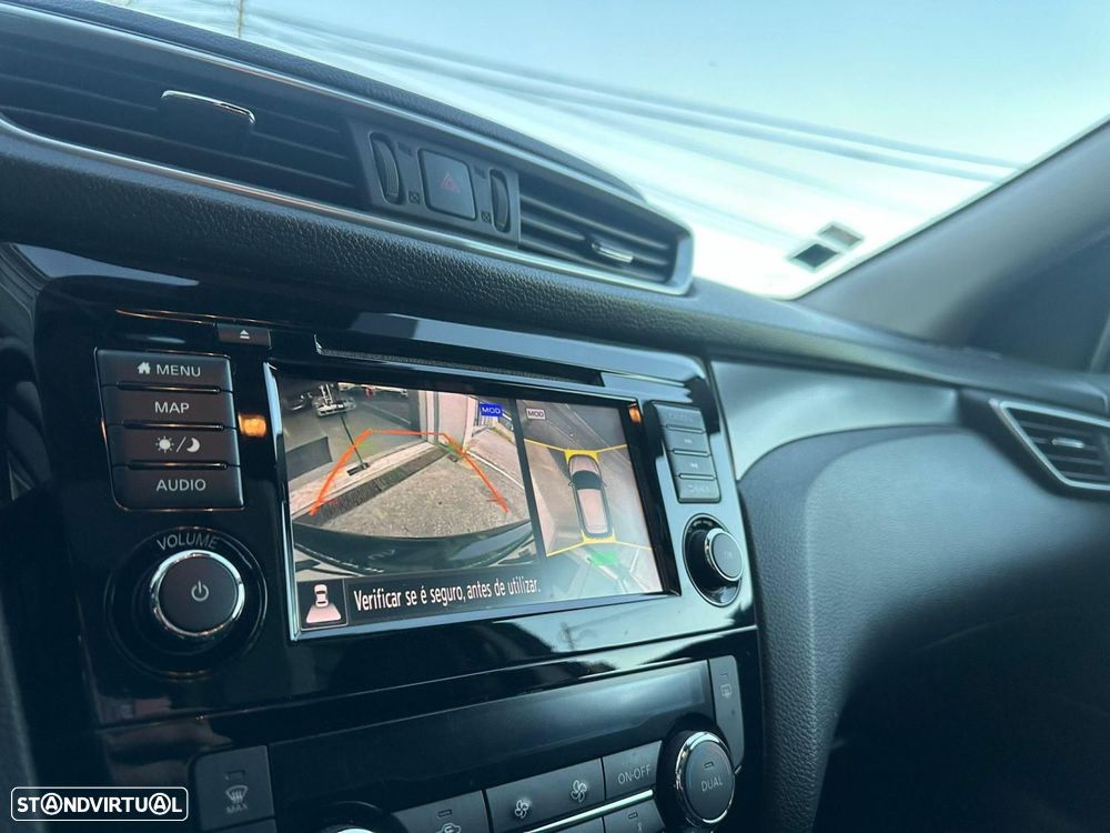 Nissan Qashqai 1.3 DIG-T N-Connecta LED+SKY - 13