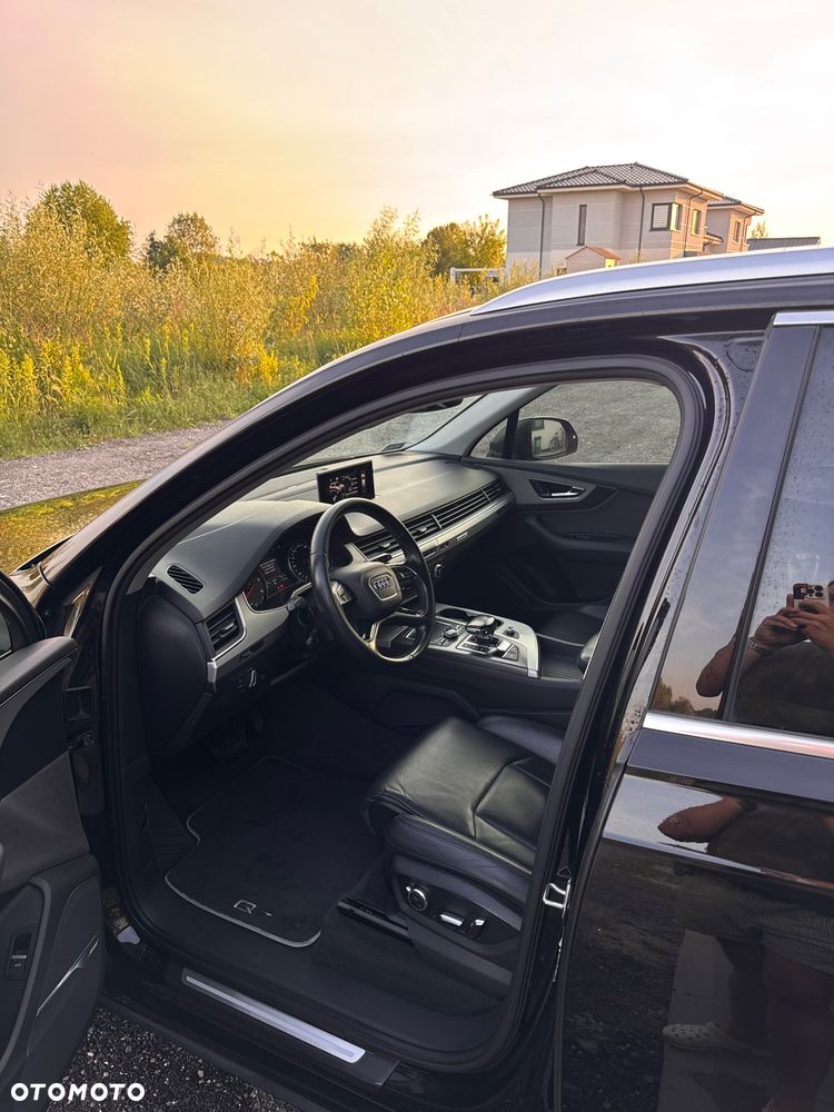 Audi Q7 - 7