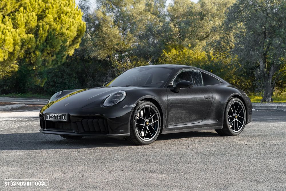 Porsche 911 (992) Carrera 4 GTS - 1