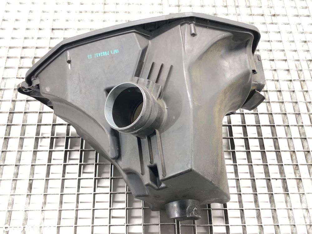 OBUDOWA FILTRA POWIETRZA  BMW 3 coupe (E92) 2005 - 2013 330 i 200 kW [272 KM] benzyna 2006 - 2010 - 3