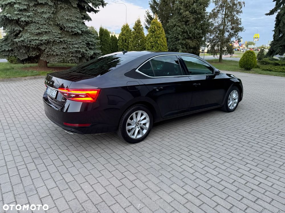 Skoda Superb 2.0 TSI 4x4 L&K DSG - 2