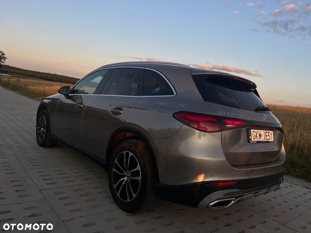 Mercedes-Benz GLC 220 d mHEV 4-Matic Avantgarde - 4