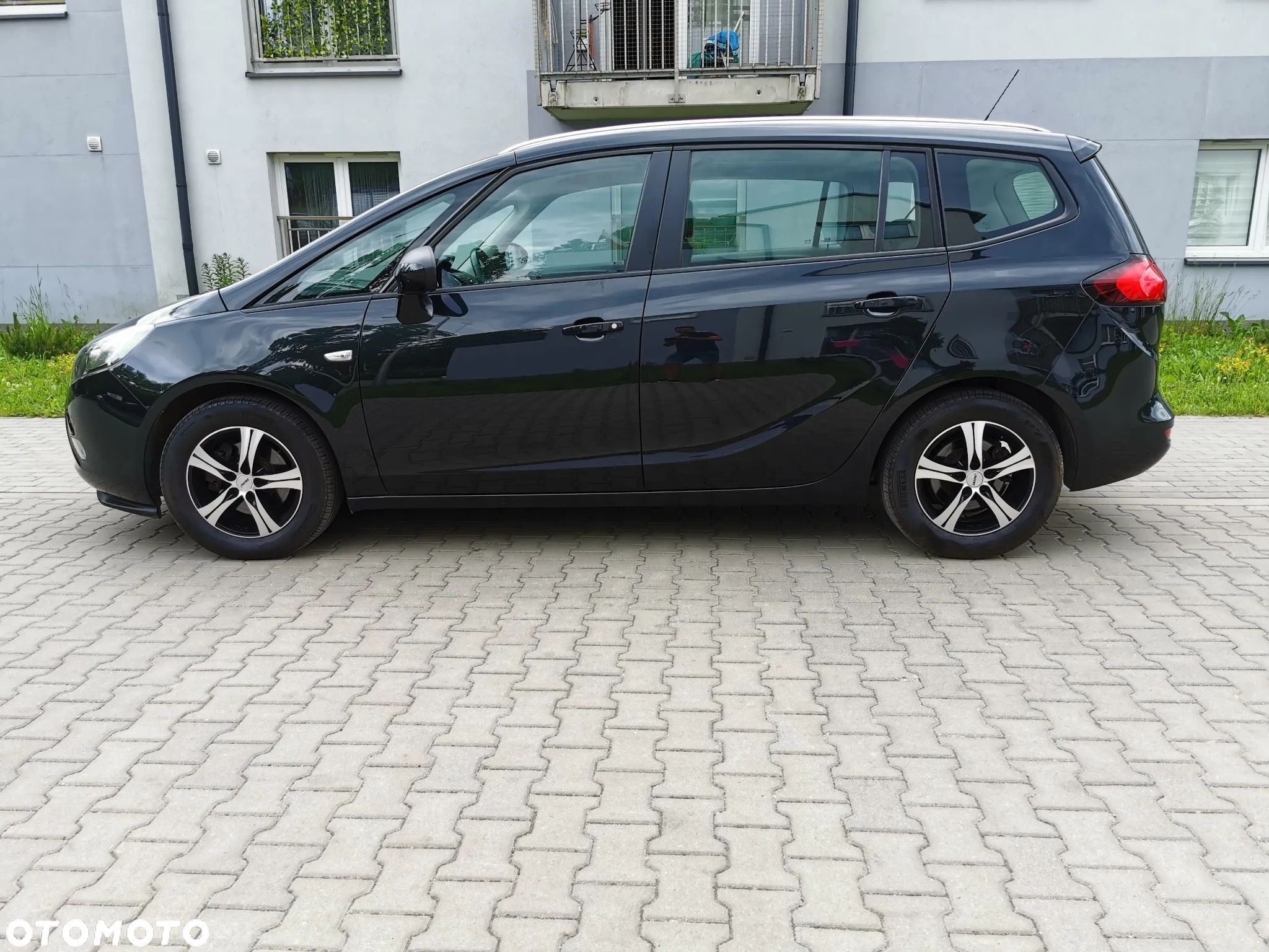 Opel Zafira 1.4 Turbo Edition - 1
