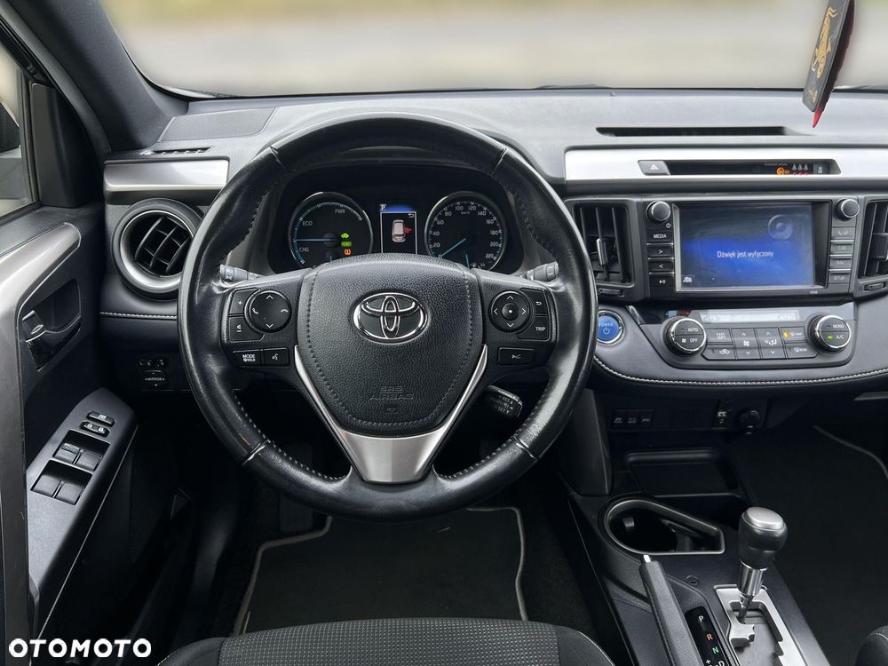 Toyota RAV4 Hybrid Premium 4x2 - 17
