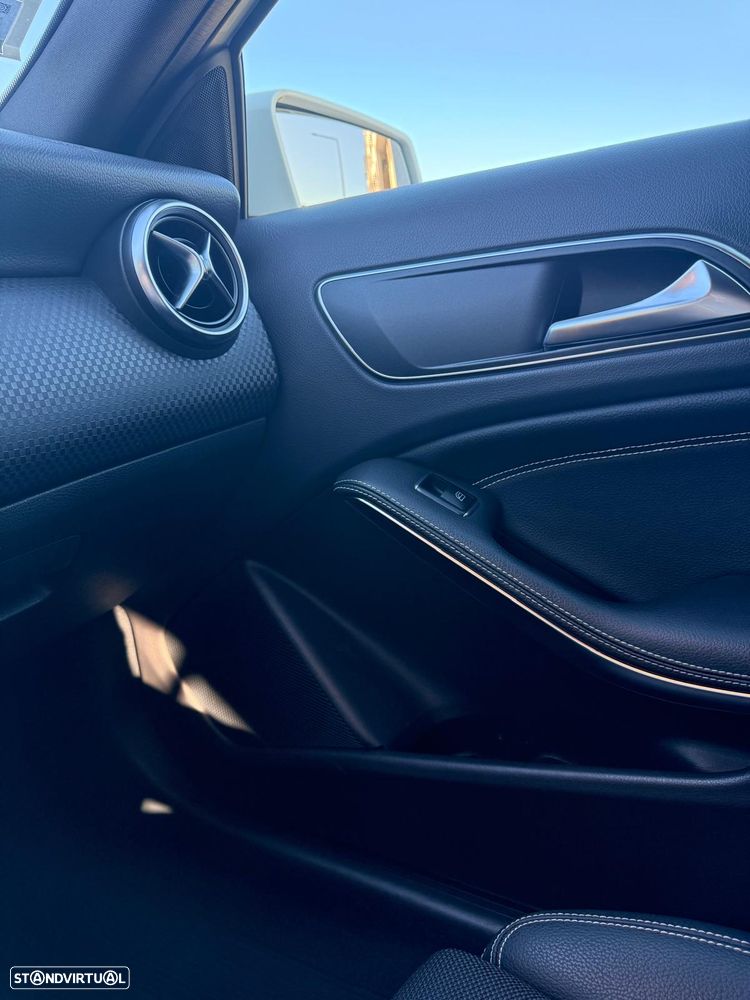 Mercedes-Benz A 180 d Urban - 18