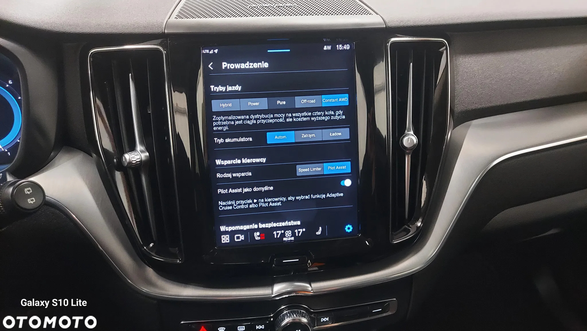 Volvo XC 60 T6 Plug-In Hybrid AWD Inscription - 29