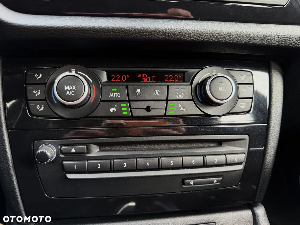 BMW X1 xDrive20d Sport Line - 25