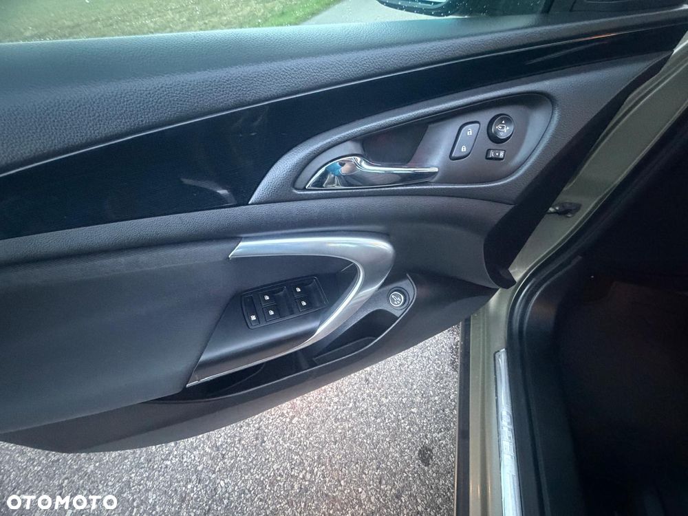 Opel Insignia - 24