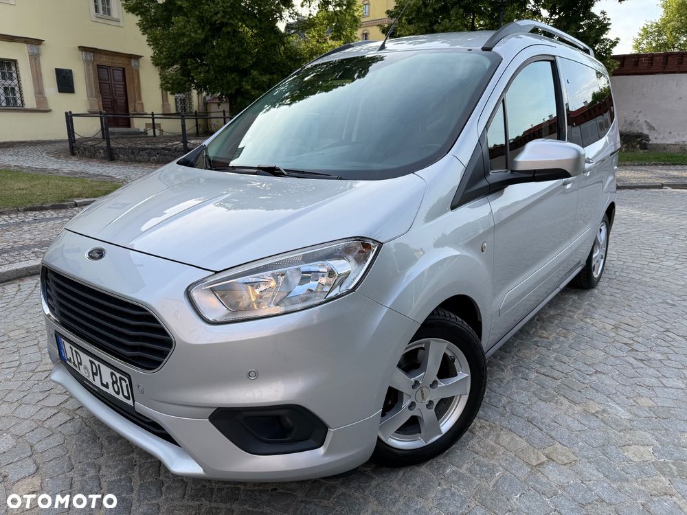 Ford Tourneo Courier 1.5 TDCi S&S Titanium - 11