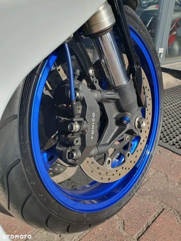 Suzuki GSX-R - 38