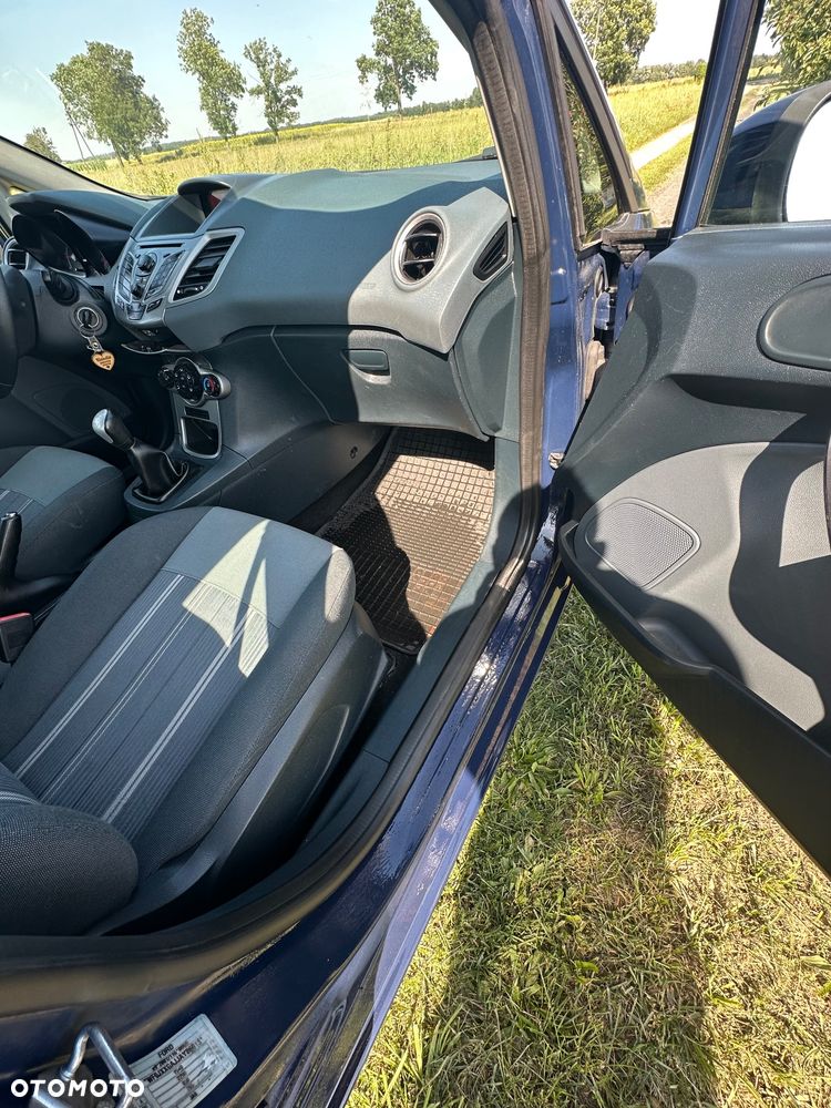 Ford Fiesta 1.4 TDCi Ambiente - 22
